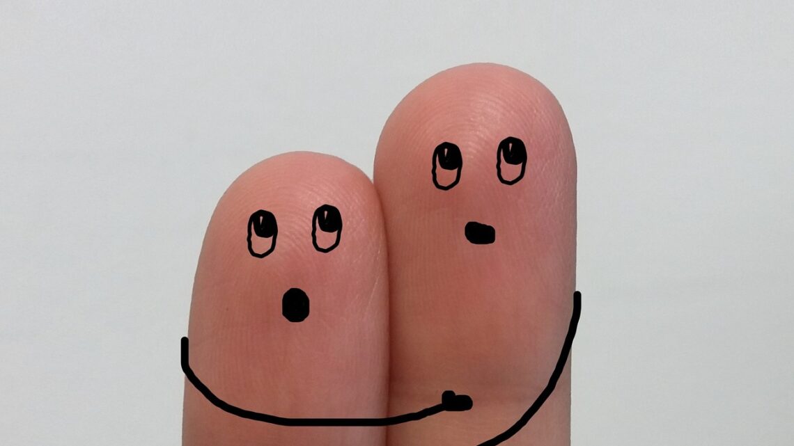 Abrazos y salud mental Beneficios neurológicos de los abrazos Oxitocina y conexión emocional Importancia de los abrazos en la autoestima Abrazos y reducción del estrés Impacto de los abrazos en el estado de ánimo Abrazos y vínculos sociales Abrazos y regulación sensorial en el autismo Comunicación no verbal a través de abrazos Día Internacional del Abrazo: Celebrando la conexión humana